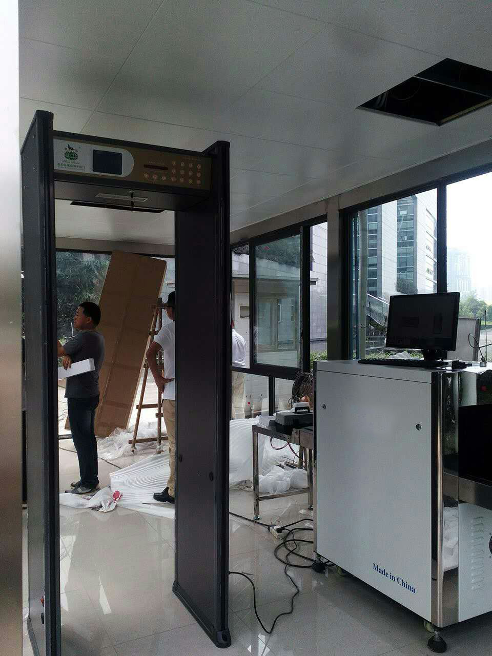 牧原智能安檢機